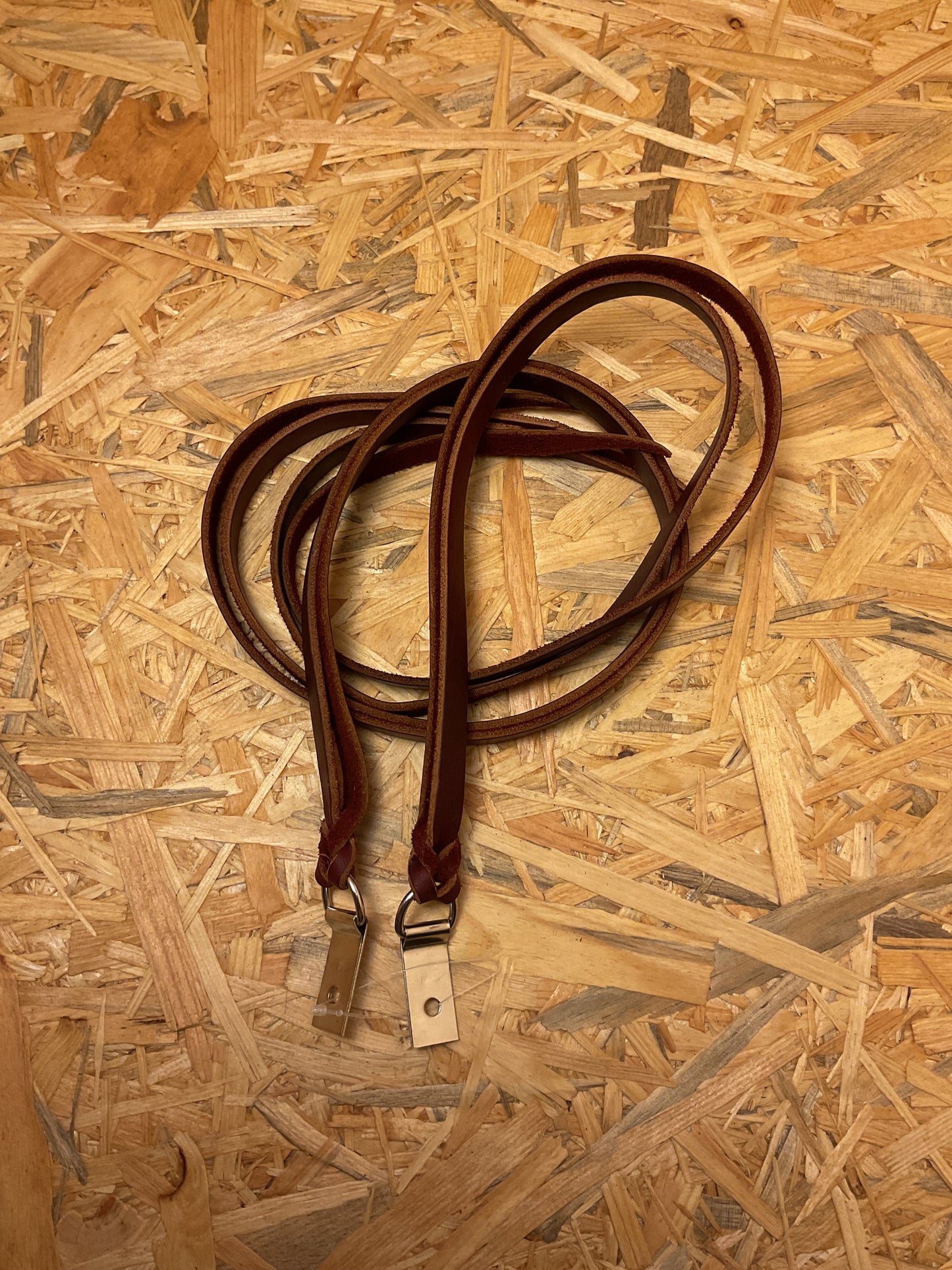 Latigo String Set fertig auf Clip-Dee